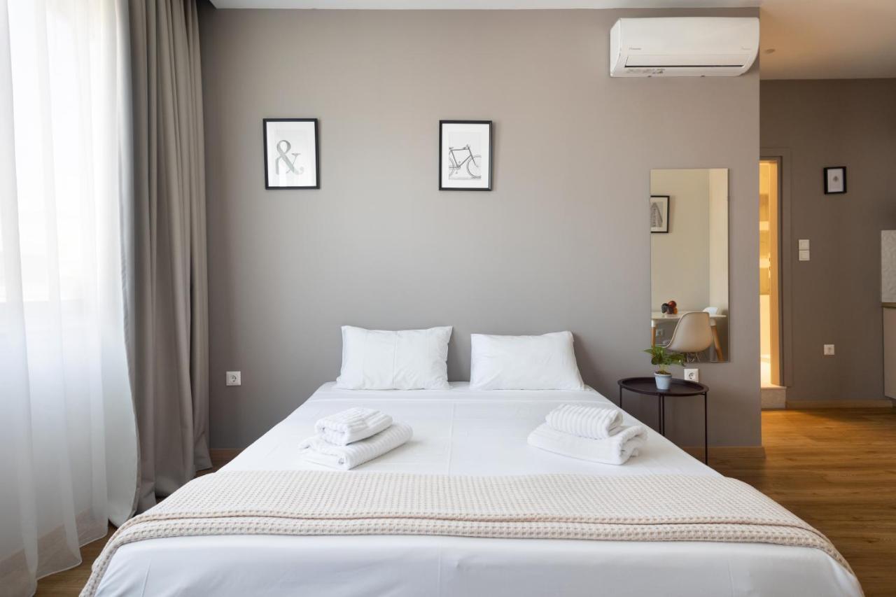 Mood Athens Luxury Apartments And Suites Exterior photo