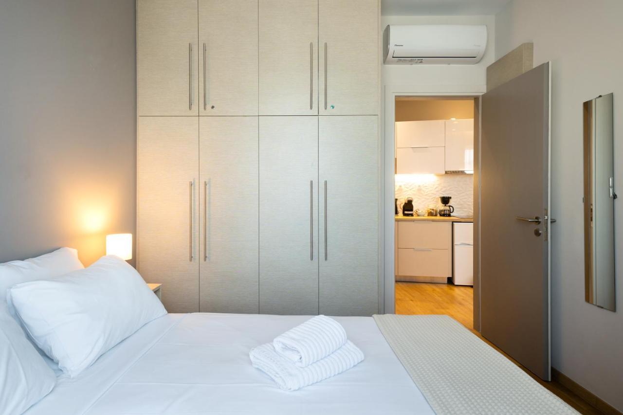 Mood Athens Luxury Apartments And Suites Exterior photo